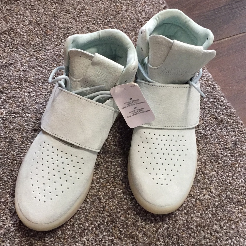 Adidas Tubular Women Size 8